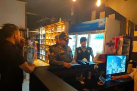 Satpol PP temukan tempat hiburan malam langgar aturan operasional