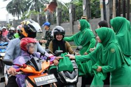 Korem 044/Gapo bagikan makanan takjil selama Ramadhan