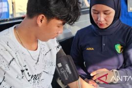 Sat Polairud Bangka buka layanan klinik terapung