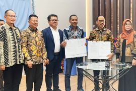 Pos Indonesia - Hadin kerja sama pengembangan layanan logistik 