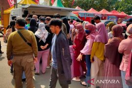 BI Cirebon buka 134 posko penukaran uang pecahan baru