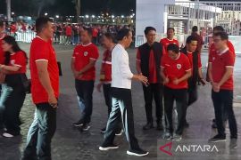 Jokowi dan menteri saksikan Indonesia vs Vietnam di GBK