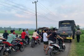 Polres Probolinggo sita puluhan motor razia balap liar