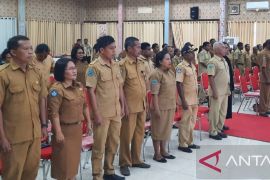 Hendrik Mambor tantang kepala sekolah ciptakan generasi berkarakter