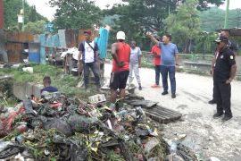 Pemkot Jayapura membangun kolam penampungan cegah banjir