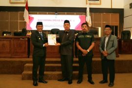 Bupati Balangan sampaikan LKPj anggaran 2023 kepada DPRD