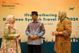 Danamon Syariah bantu nasabah tunaikan haji dan umrah