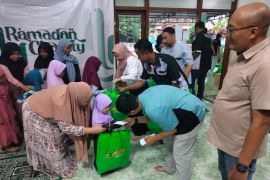 Perusahaan pelumas ini bagikan santunan pada kegiatan "My Ramadhan, My Charity" 2024