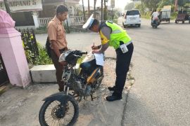 Polres Labuhanbatu Selatan tindak 301 pelanggaran saat Operasi Keselamatan Toba