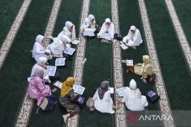 Pesantren kilat Ramadhan bagi lansia