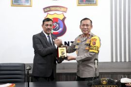 Polda NTT dan RDTL membahas keamanan kedatangan Paus Fransiskus