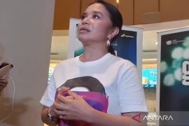 Ruth Sahanaya mulai debut dunia akting dalam film "Glenn Fredly The Movie"