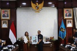 Surabaya The Best City on Public Services for Children