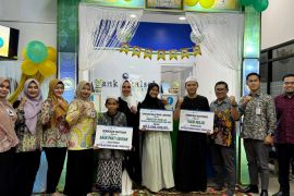 PKK HSS-Bank Kalsel Syariah Kandangan kolaborasi salurkan santunan