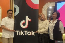 Berikut gerakan peregangan supaya otot tidak kaku saat perjalanan mudik