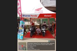 Astra Motor Kalimantan Barat peduli banjir