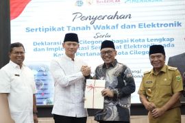 Kota Cilegon jadi "Kota Lengkap" pertama di Banten