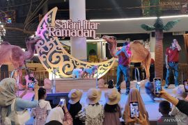 Royal Safari Garden beri sensasikan buka puasa dengan pertunjukan satwa