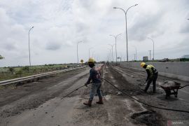 Perbaikan jalan tol Palembang-Kayu Agung jelang mudik lebaran Page 2 Small