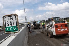 Perbaikan jalan tol Palembang-Kayu Agung jelang mudik lebaran Page 3 Small