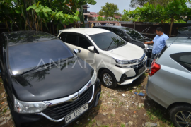 Jasa penyewaan mobil meningkat di Padang Page 1 Small