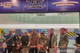 Pemprov pamerkan produk UMKM binaan lewat "Jatim Economic 2024"