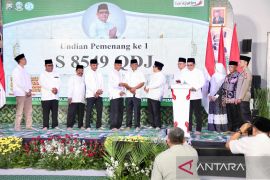 Pemprov Jatim sediakan 50 paket umrah bagi wajib pajak