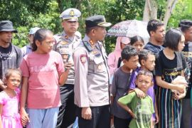 Polres Matim  jaga keamanan prosesi Tablo Jalan Salib