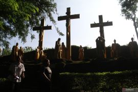 Jalan salib di Kediri