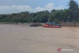 Kapal nelayan di Mukomuko karam, satu orang hilang