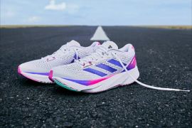 Lima sepatu running terbaik di tahun 2025