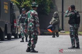 Kompi Jihandak sisir material serpihan ledakan Gudmurah Kodam Jaya