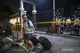 Warga terdampak ledakan gudang munisi daerah Ciangsana mengungsi ke pengungsian