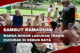 Sambut Ramadhan warga Bogor lakukan tradisi cucurak di Kebun Raya