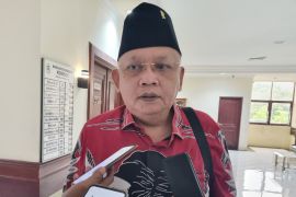 Pansus LKPJ Wali Kota Surabaya dukung modifikasi zonasi PPDB