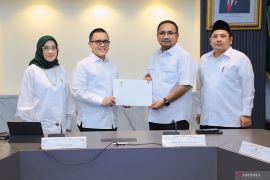 Kementerian PANRB serahkan izin formasi 110.553 calon ASN Kemenag