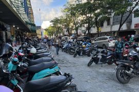 Tukang parkir di Mal Ambon panen rezeki  jelang Lebaran