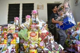 Pemkot Jakpus awasi produk parsel jelang Lebaran untuk memastikan aman