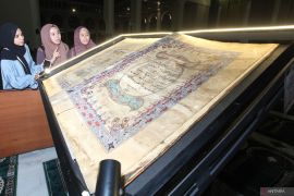 Al Quran kuno di Masjid Nasional Al Akbar Surabaya