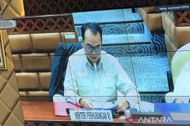 Menhub tindak tegas maskapai bila tak menaati tarif batas atas