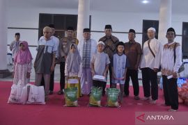 Bangka Barat salurkan sejumlah bantuan Lebaran bagi anak yatim
