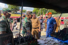 Korem Lilawangsa gelar bazar sandang pangan murah guna bantu warga jelang Idul Fitri