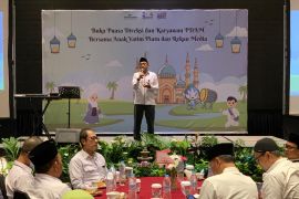 PDAM Surabaya buka puasa bersama ratusan anak yatim piatu