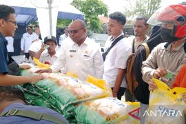 Pemkot Sorong hadirkan pasar murah untuk kendalikan inflasi