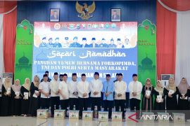 Prajurit TNI berprestasi di Kalsel terima penghargaan