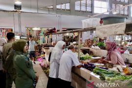 Harga bahan pokok di Balangan jelang lebaran relatif stabil