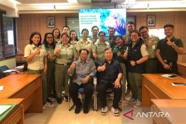 PDHI sertifikasi praktik dokter-dokter hewan di Taman Safari Indonesia