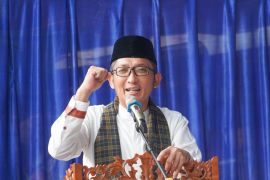 Terdepan Melindungi Masyarakat, Hendri Septa Minta Dinas Damkar Tingkatkan Pelayanan