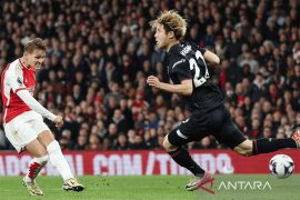 Arsenal rebut pucuk klasemen Liga Inggris dari Liverpool