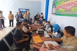 Polres Madiun tes kesehatan sopir bus Terminal Caruban